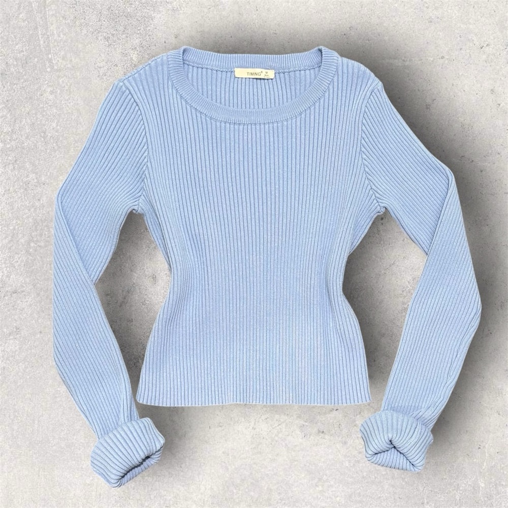 Timing Light Blue Crop Long Sleeve, Size M